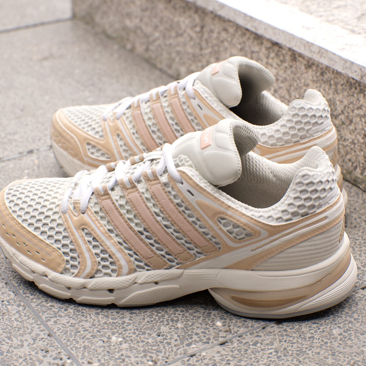 Adidas Adistar Control 5 Off White Beige