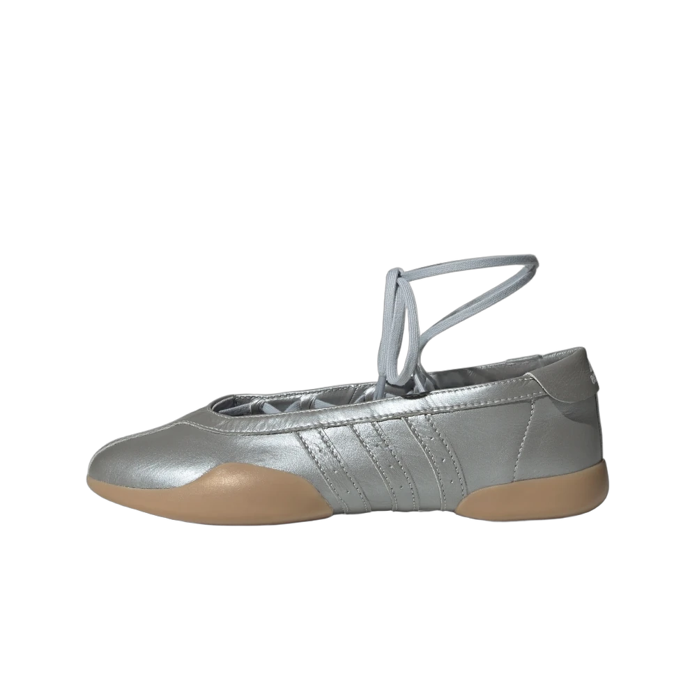 Adidas Taekwondo Mei Ballet Silver Metallic Gum, Silver Metallic/Silver Metallic/Gum (JR7032)