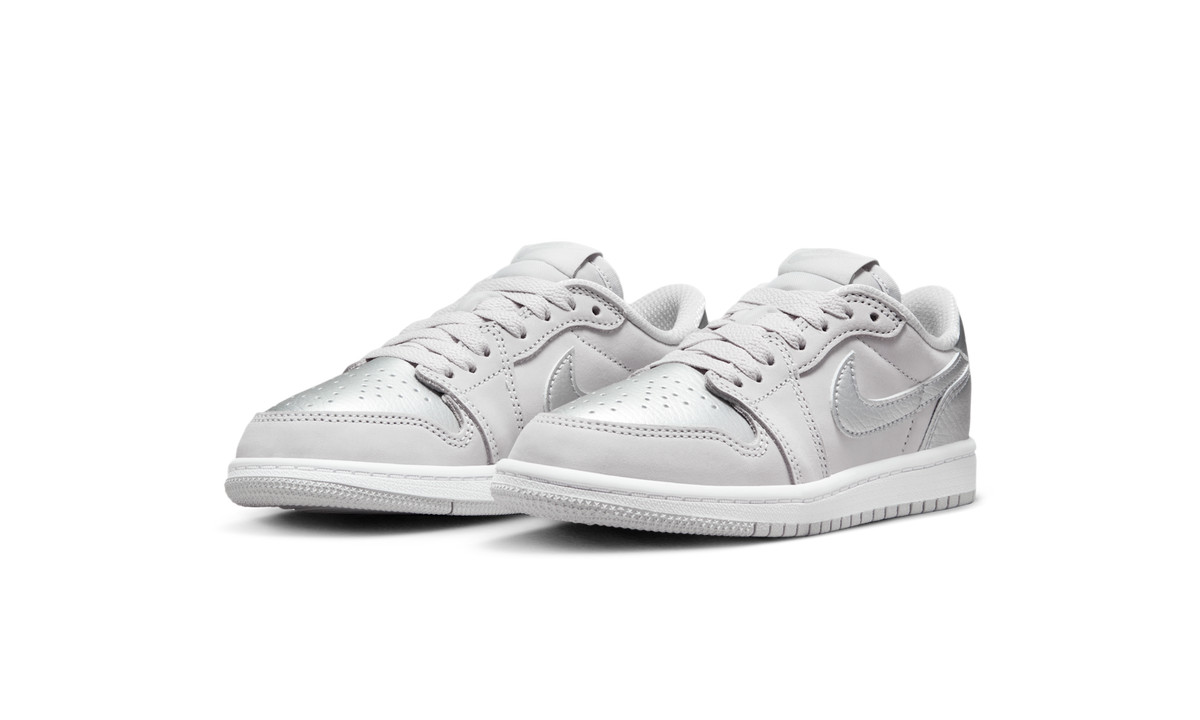Air Jordan 1 Low OG Metallic Silver (PS)