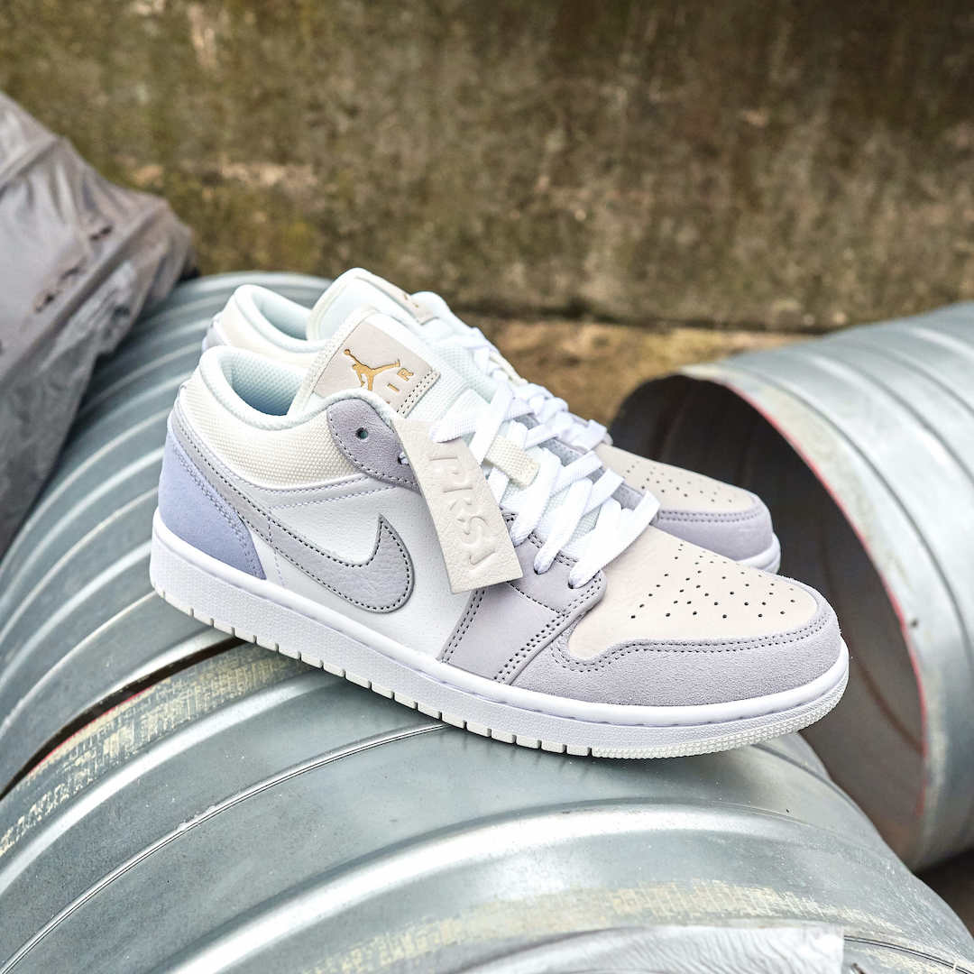 Nike dunk low femme paris on sale