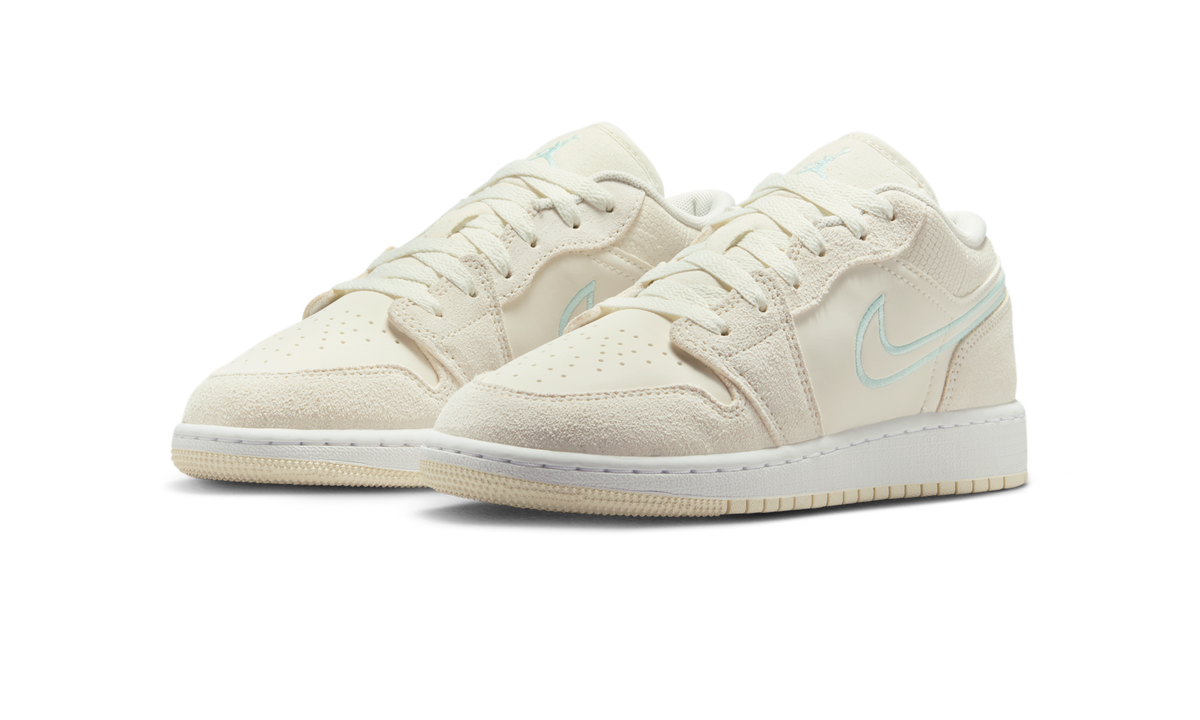 Air Jordan 1 Low SE GS 'Coconut Milk Igloo'