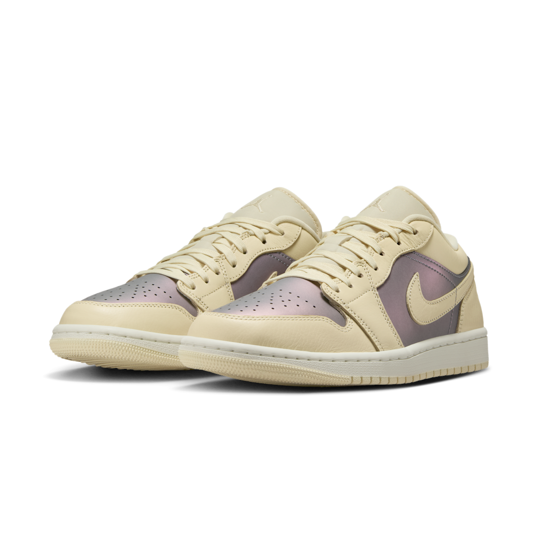 Air Jordan 1 Low SE Muslin Royal Tint