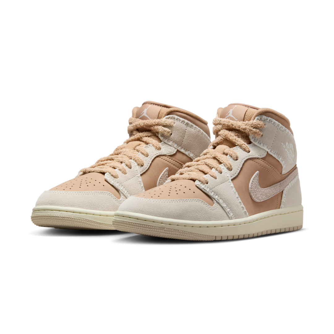 Air Jordan 1 Mid SE Cozy Girl