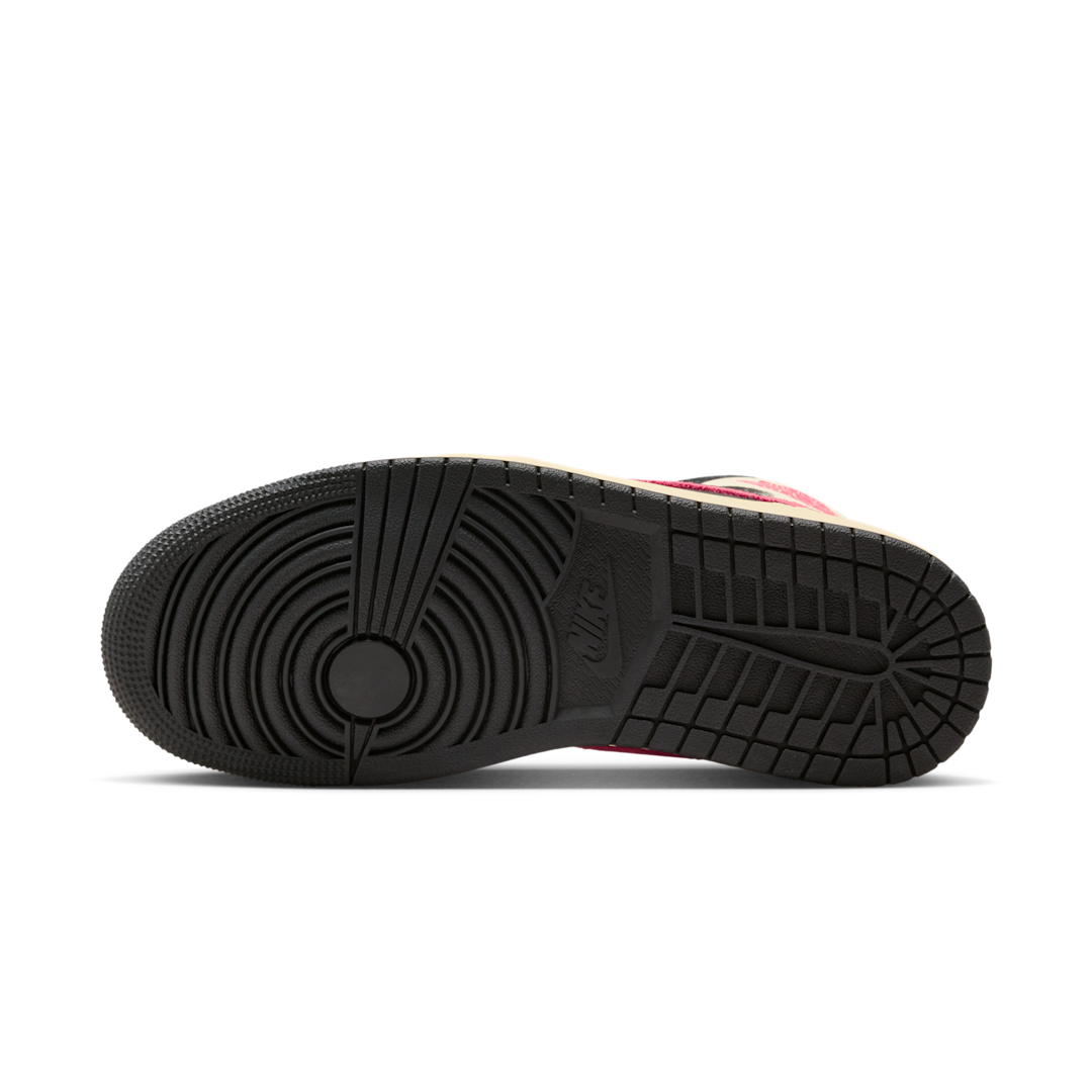 Air Jordan 1 Mid SE Edge Flight Club - Sneak