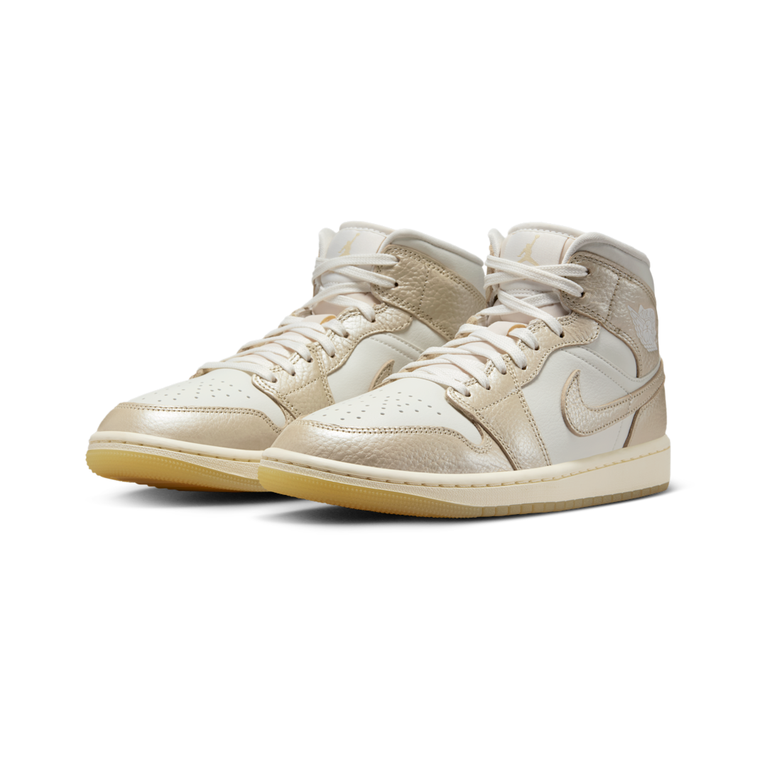 Air Jordan 1 Mid SE Metallic Team Gold, Sail/Pale Ivory/Team Gold (HV5159-100)