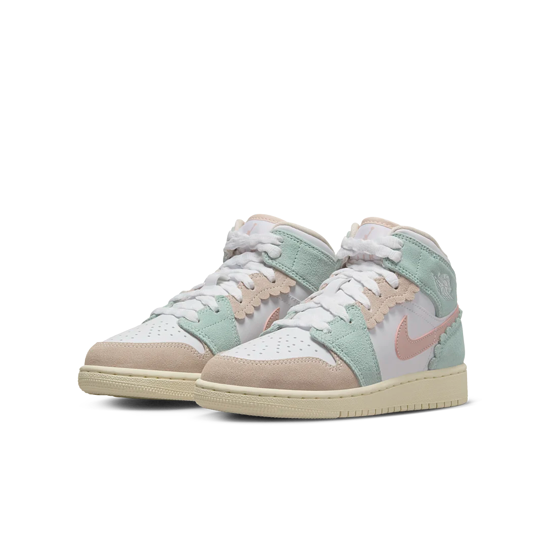 Air Jordan 1 Mid SE Pink Oxford, White/Jade Ice/Guava Ice/Pink Oxford (DZ5361-100)