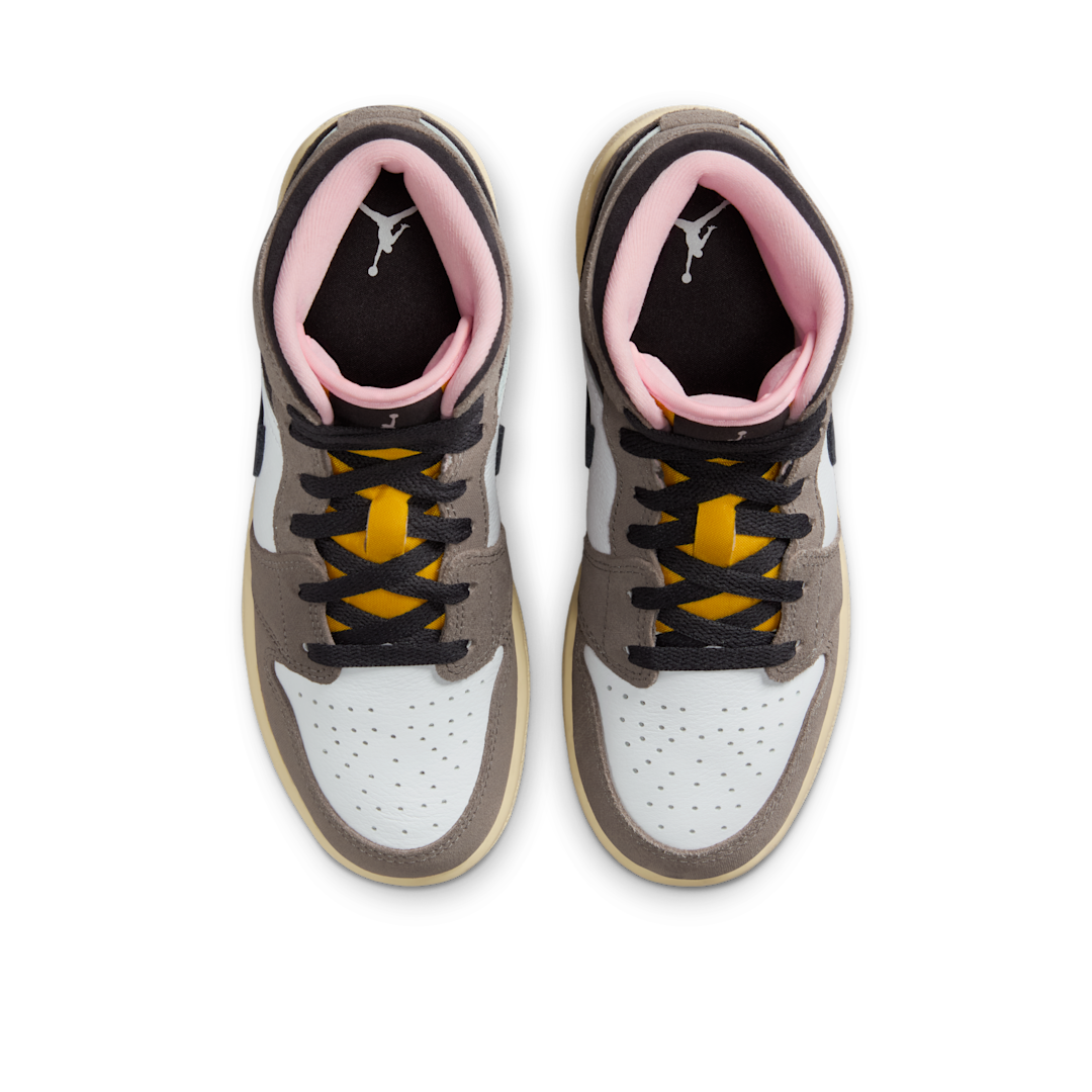 Air Jordan 1 Mid SE White Cave Stone, White/Cave Stone/Dark Sulfur/Oil Grey (HQ2014-100)