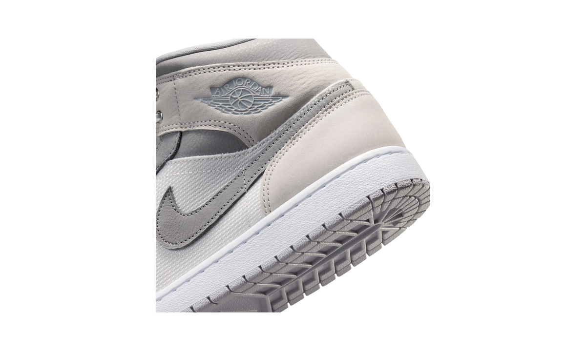 Air Jordan 1 Mid SE White Phantom Sail Light Smoke Grey