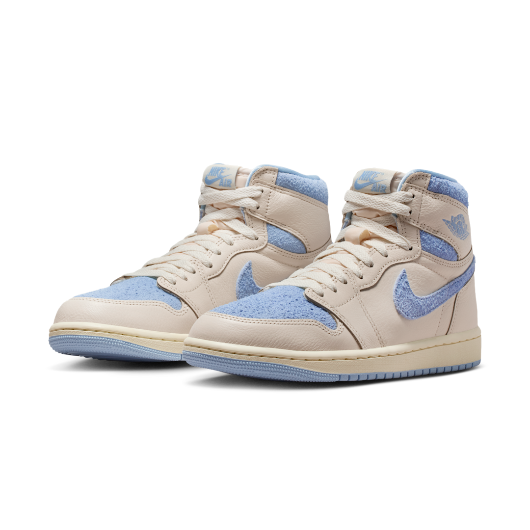 Air Jordan 1 Retro High OG Pale Ivory Psychic Blue
