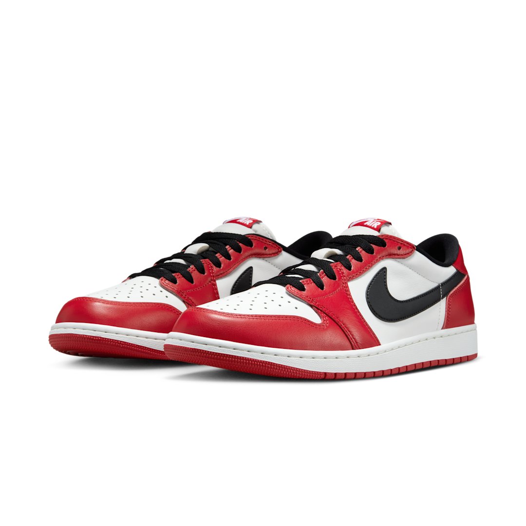Air Jordan 1 Retro Low OG Chicago (2025)
