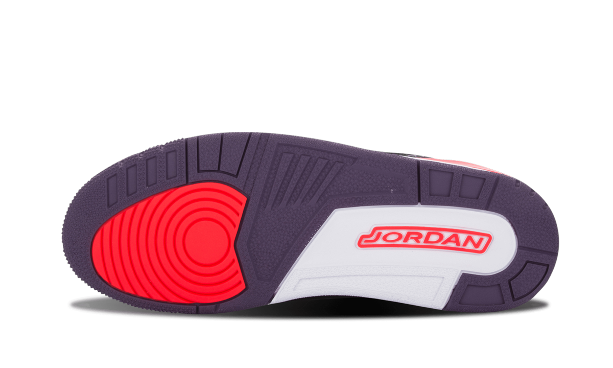 Air Jordan 3 Retro Crimson