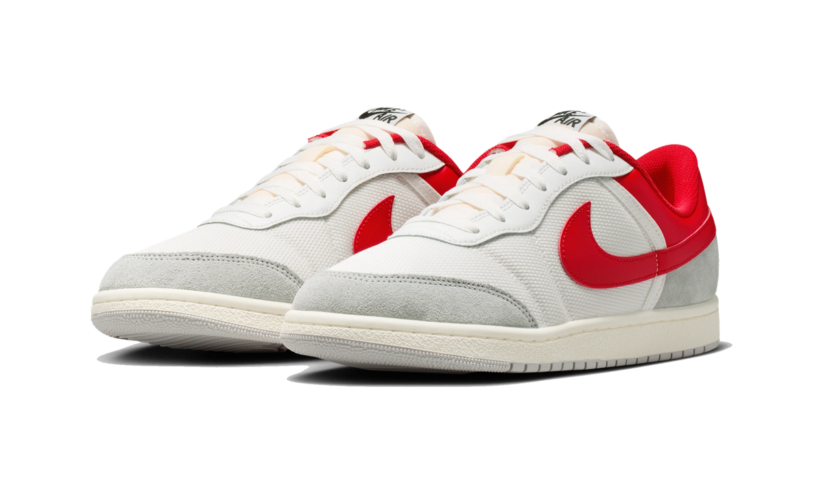 Air Jordan Skyline Low Summit White University Red Smoke Grey