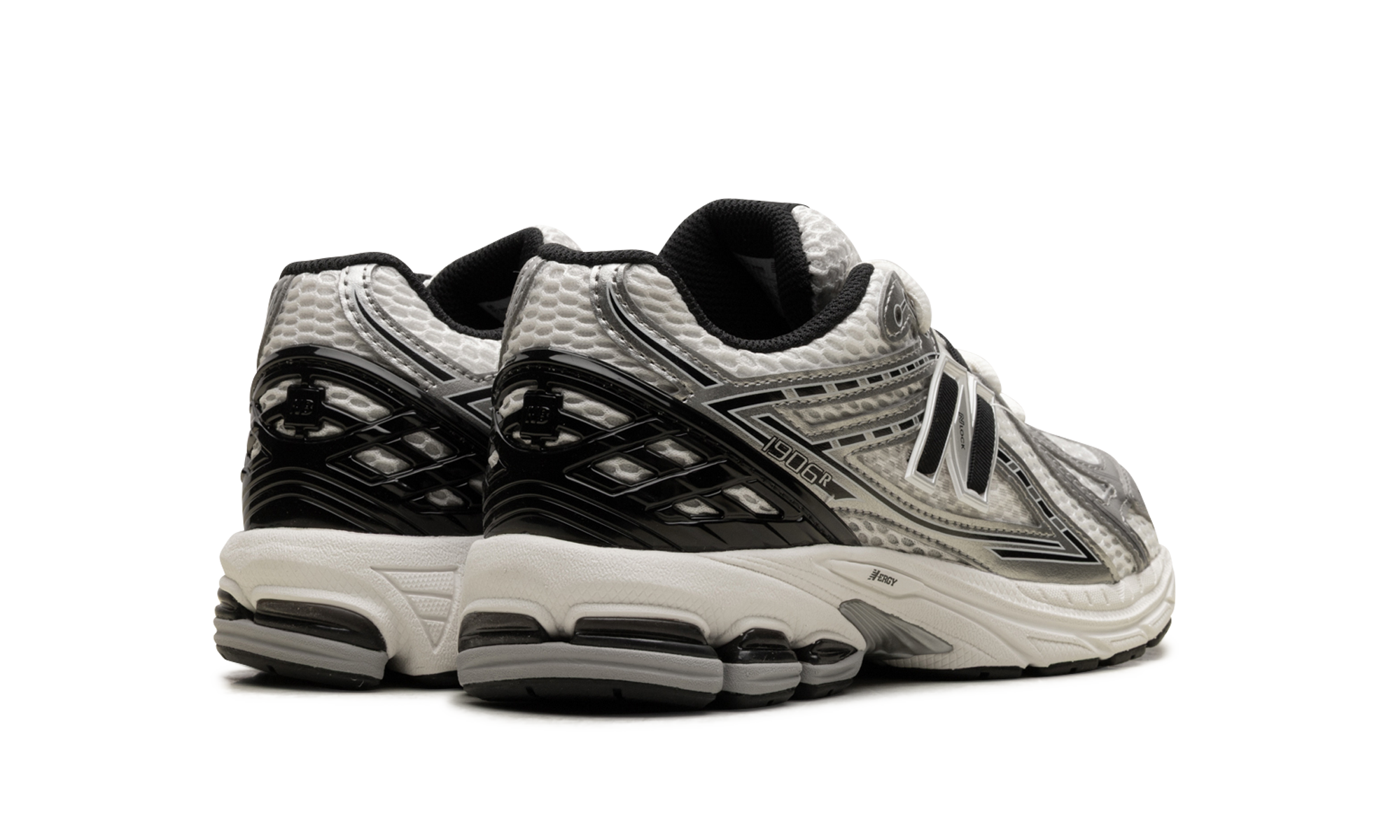 New Balance 1906R Silver Metallic Black