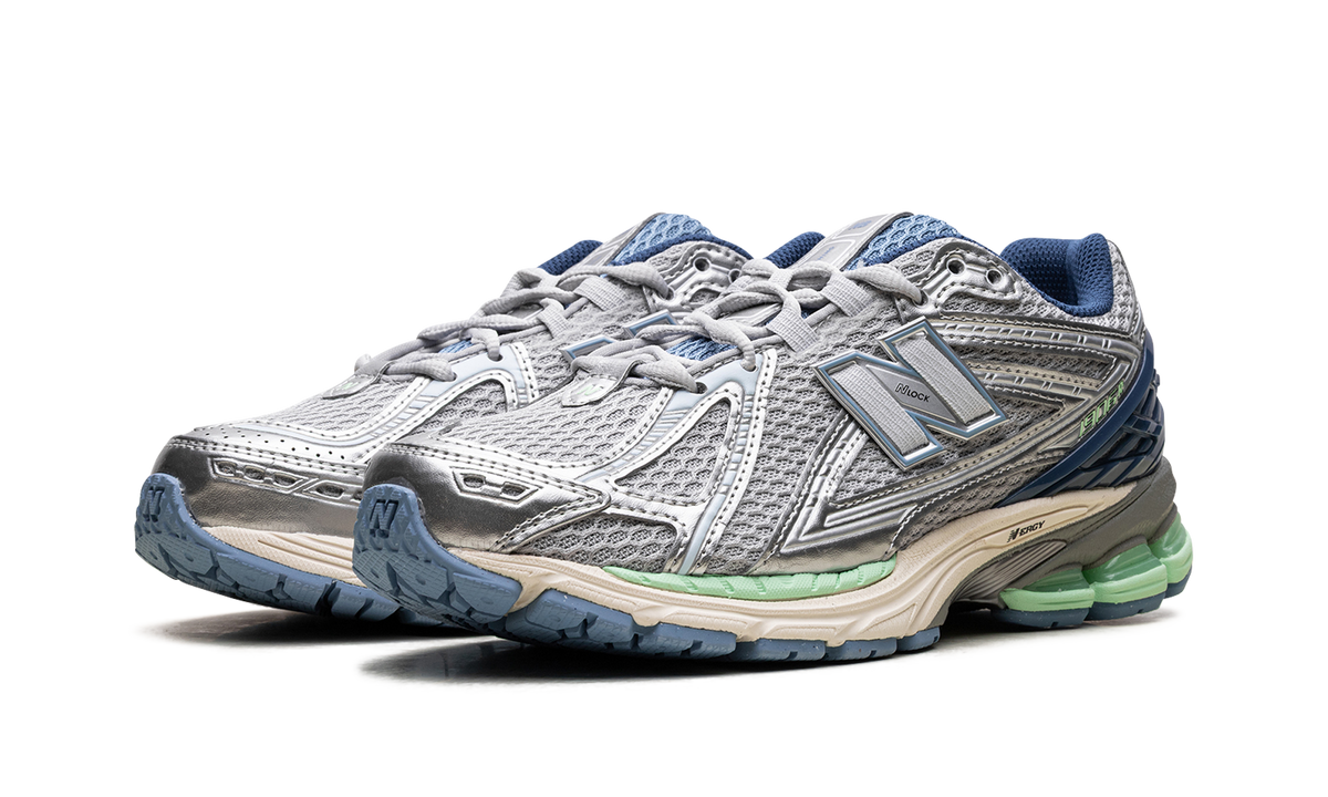 New Balance 1906R Still Water Lab Green