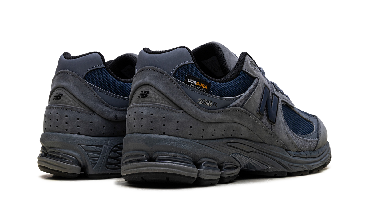 New Balance 2002R Cordura Dark Arctic Gray