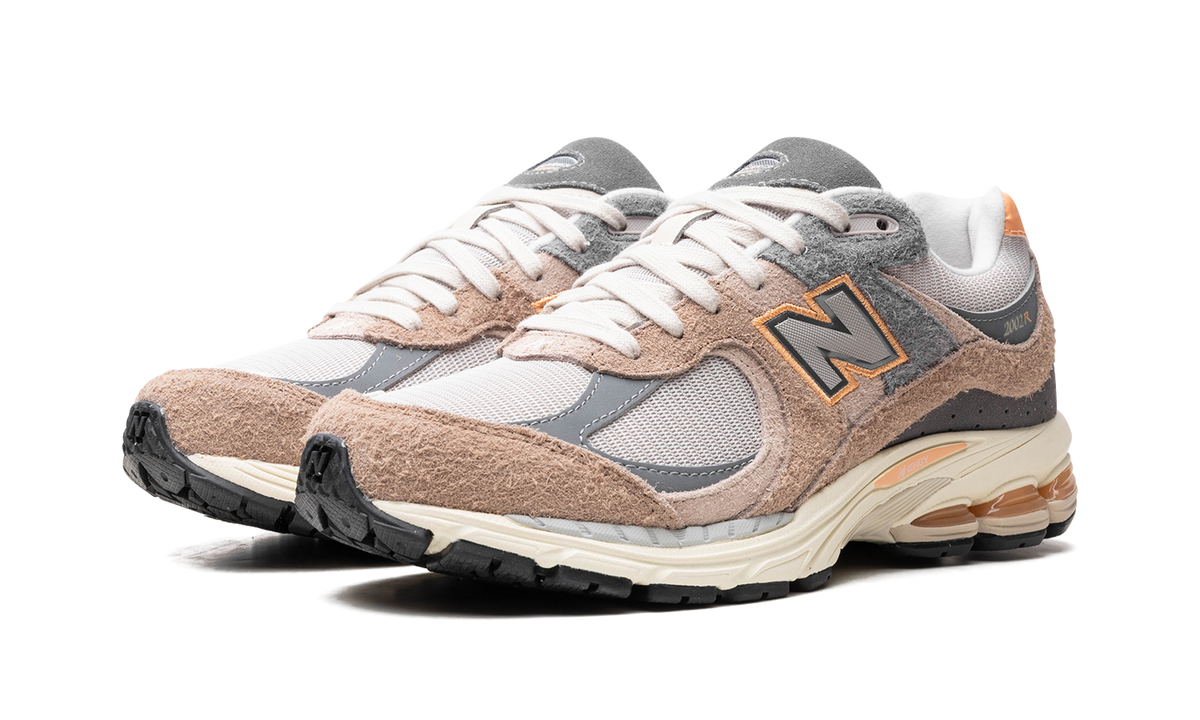 New Balance 2002R Mushroom Hazy Peach