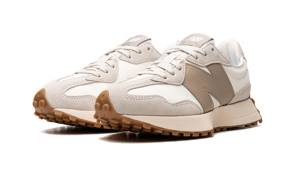 New Balance 327 Moonbeam Driftwood