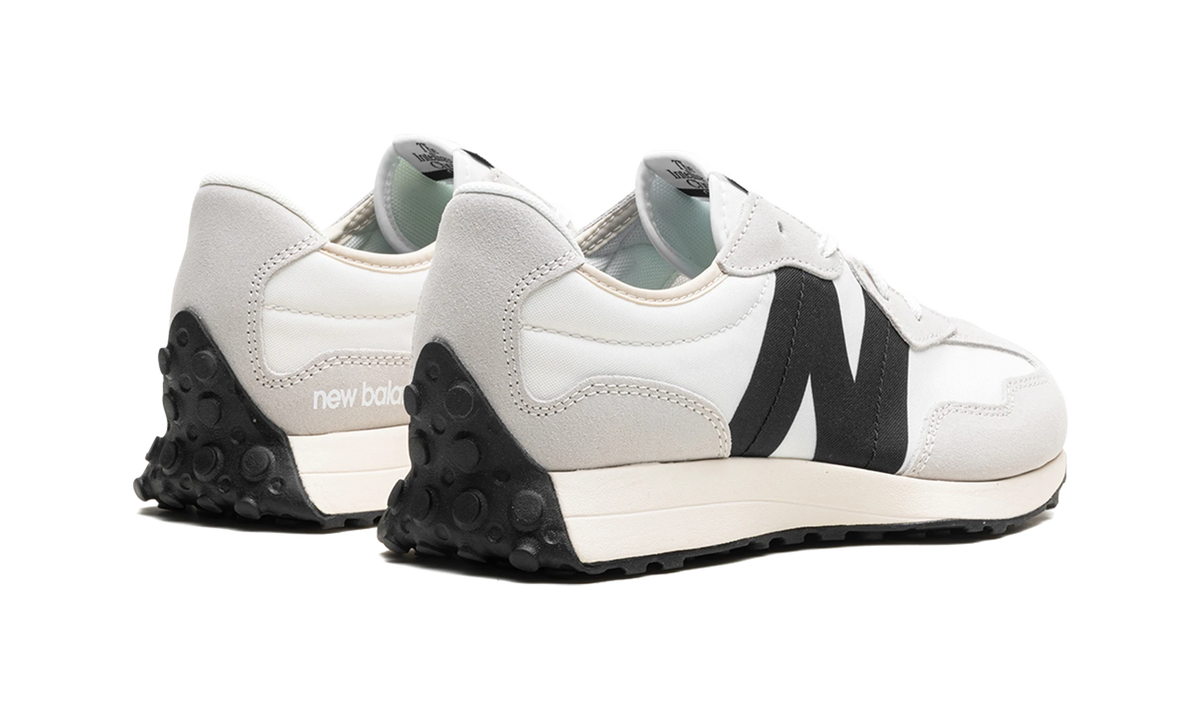 New Balance 327 Sea Salt Black