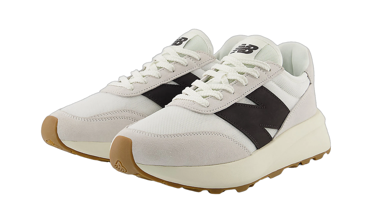 New Balance 370 Sea Salt Black Cement Gum