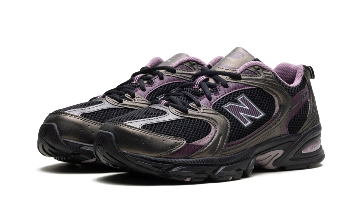 New Balance 530 Black Metallic Plum Brown