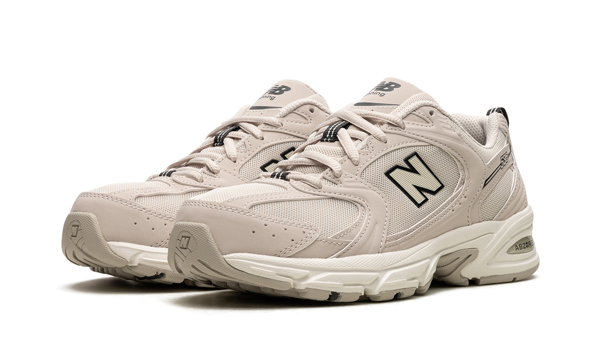 New Balance 530 Ivory