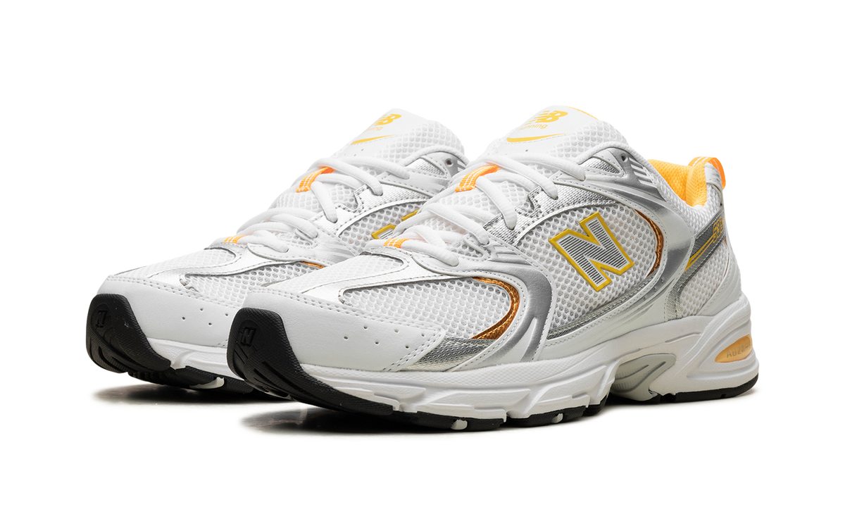 New Balance 530 White Vibrant Apricot Silver Metallic