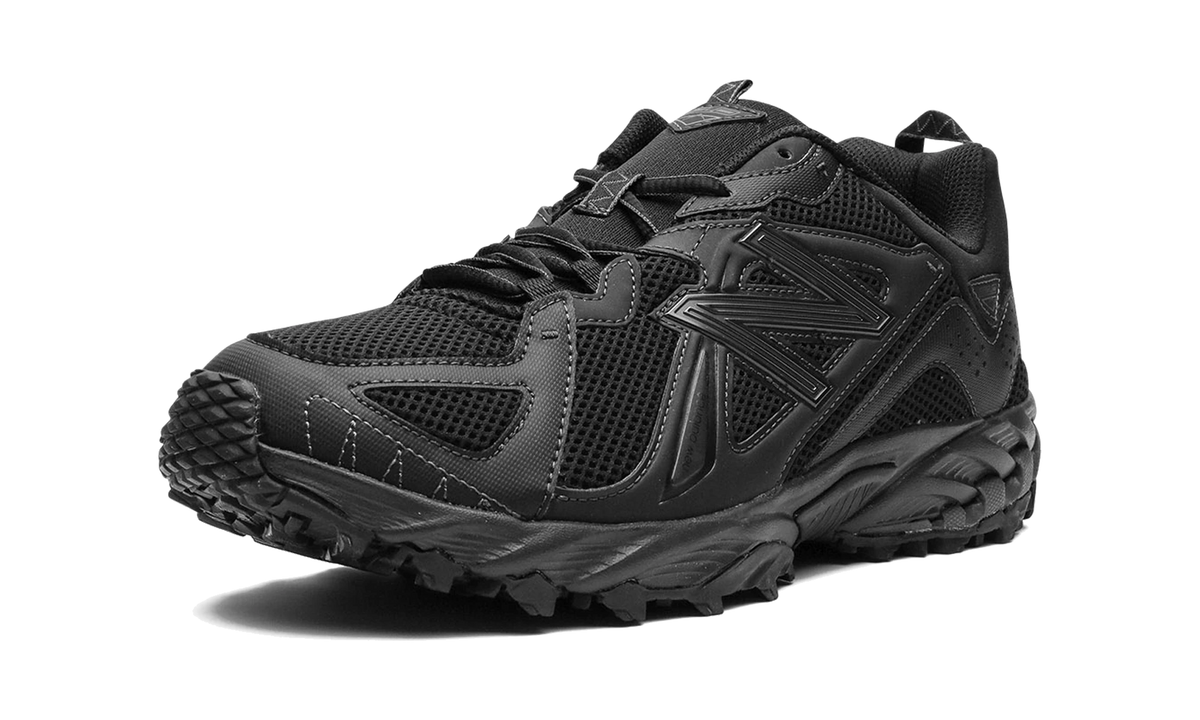 New Balance 610 Black Phantom