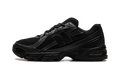 New Balance 740 Triple Black