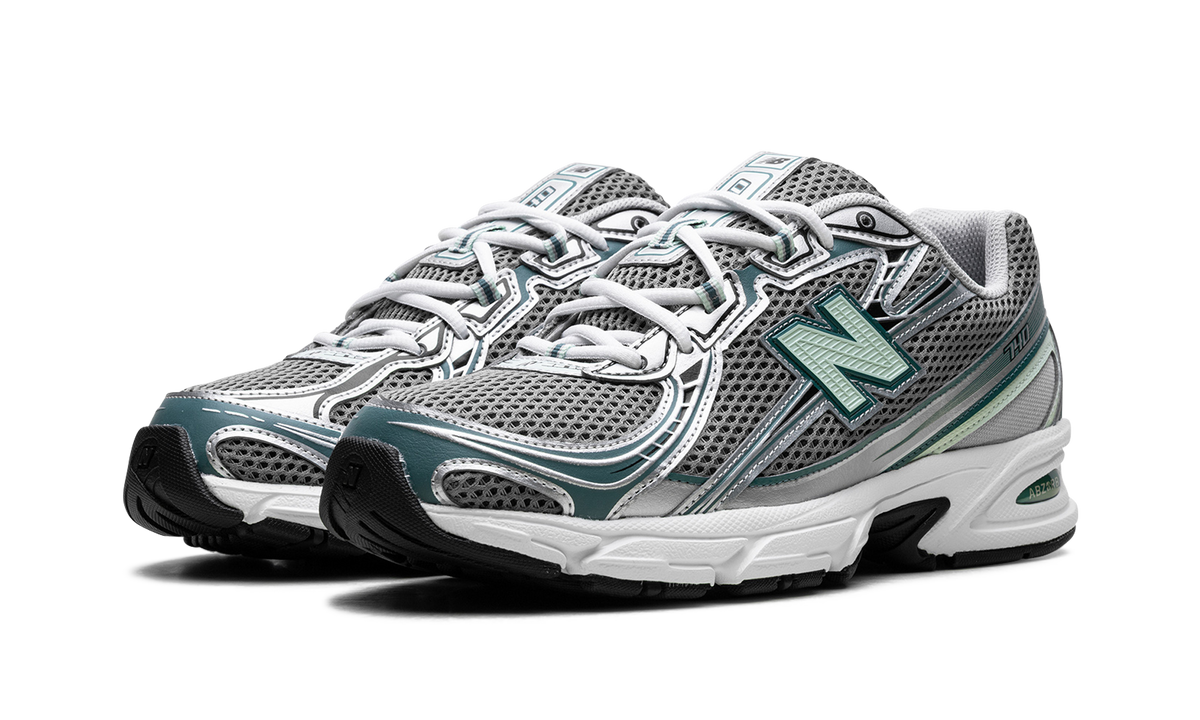 New Balance 740v2 Silver Metallic New Spruce