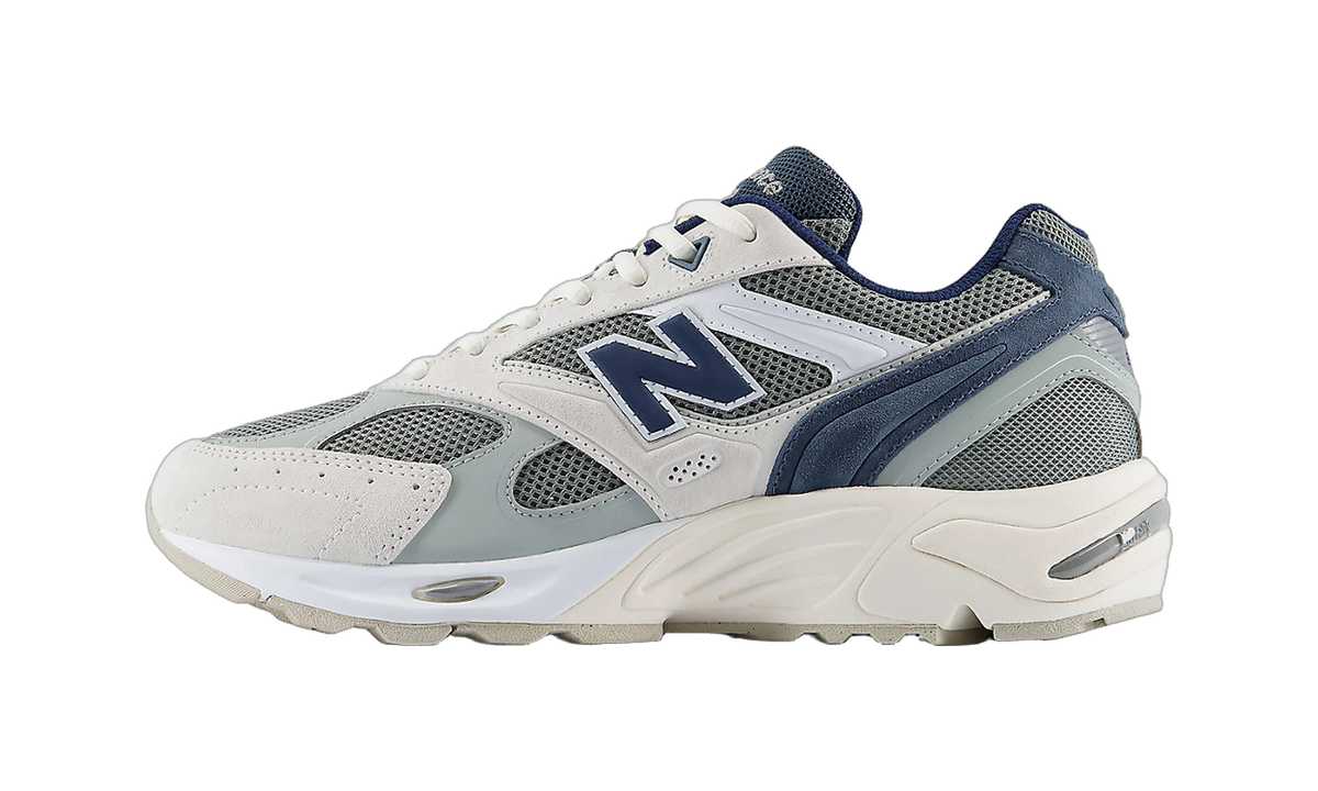 New Balance 880R Sea Salt Bayberry