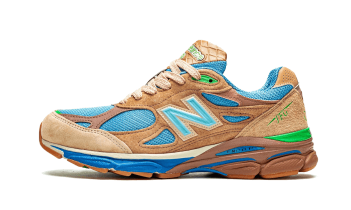 New Balance 990v3 MiUSA Joe Freshgoods Outside Clothes, Desert Rose/Blue (M990JG3)