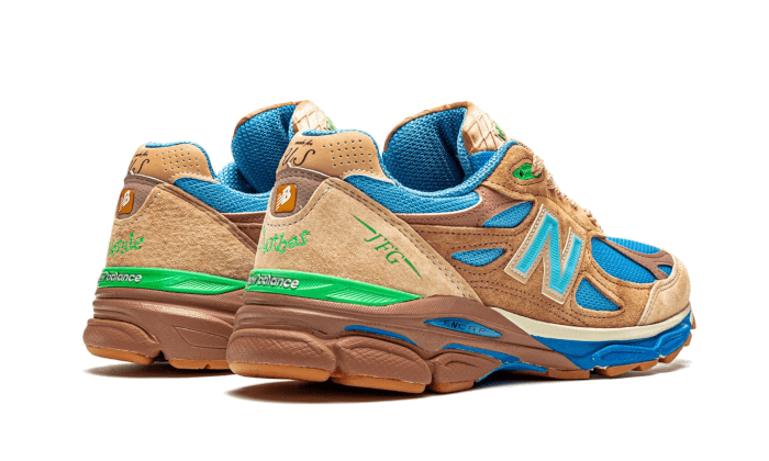 New Balance 990v3 MiUSA Joe Freshgoods Outside Clothes, Desert Rose/Blue (M990JG3)