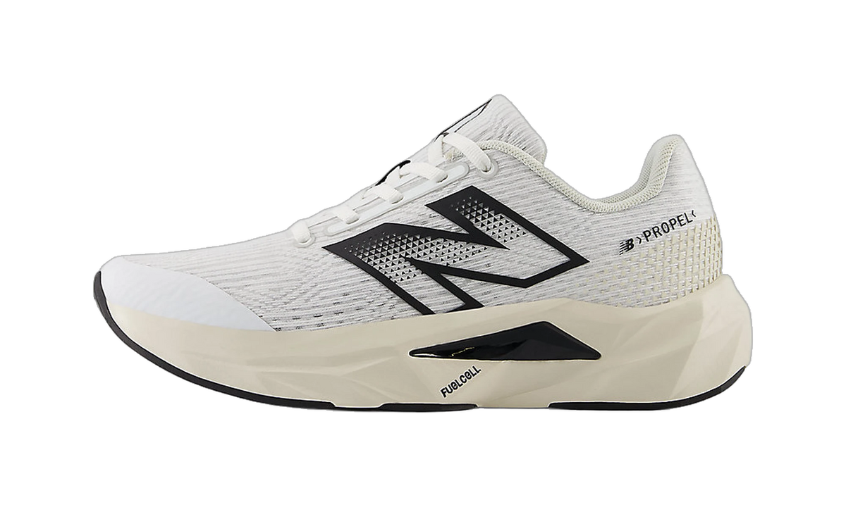 New Balance FuelCell Propel v5 White Black Linen