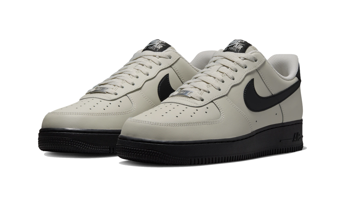Nike Air Force 1 07 Light Bone Black