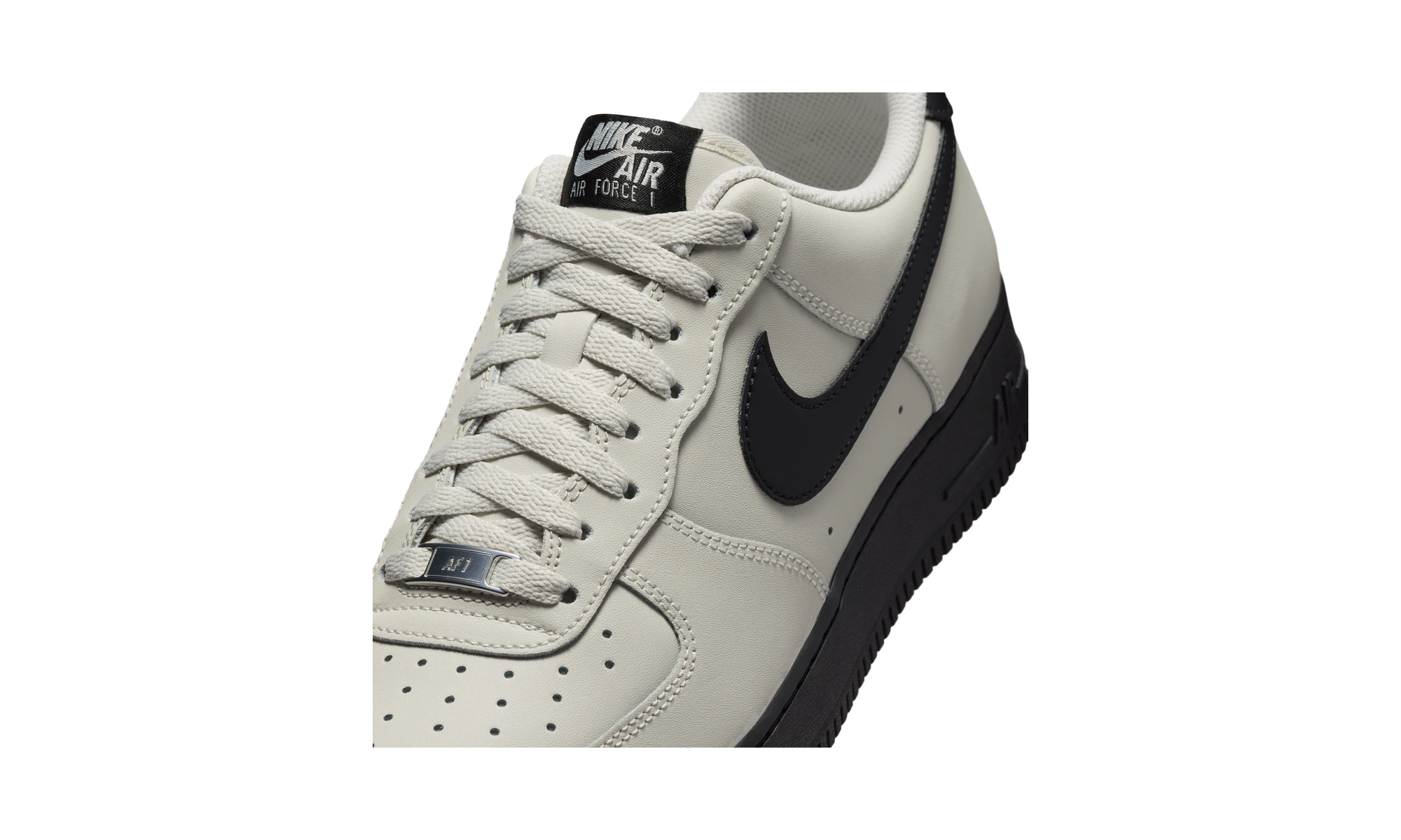 Nike Air Force 1 07 Light Bone Black