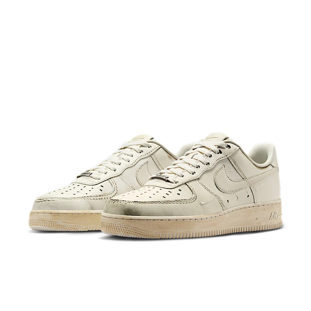 Nike Air Force 1 Low .SWOOSH Dirty Triple White