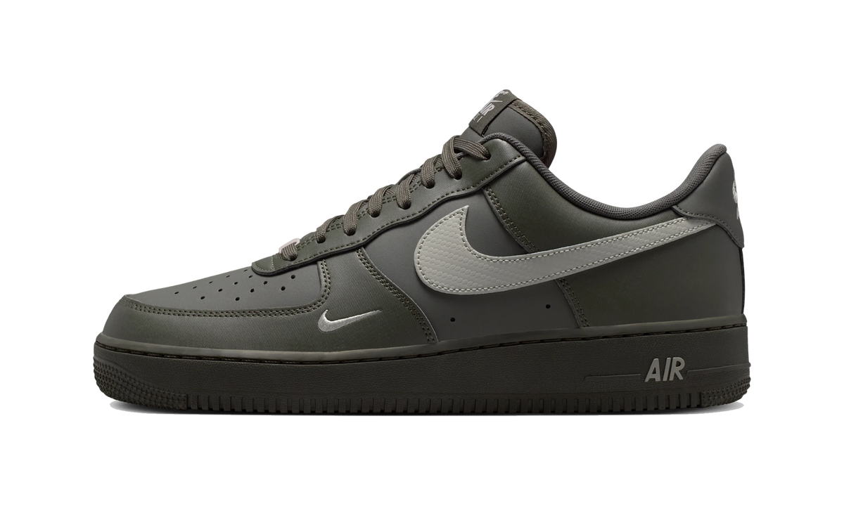 Nike Air Force 1 Low '07 Carbon Fiber Swoosh Newsprint College Grey
