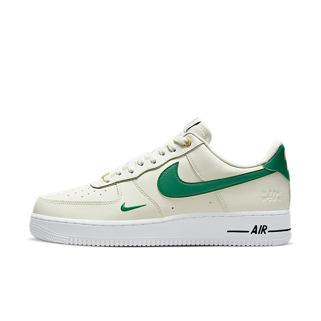 Nike Air Force 1 Low '07 LV8 40th Anniversary Sail Malachite, Sail/Malachite-White-Metallic Gold (DQ7658-101)