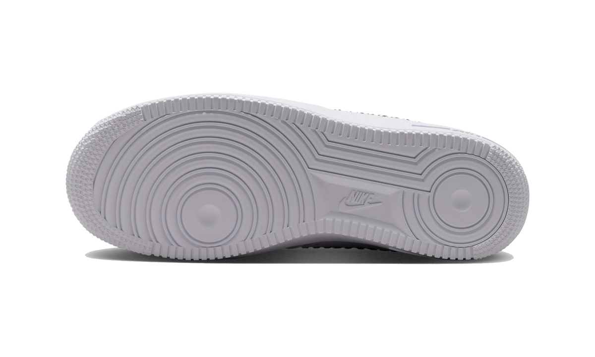 Nike Air Force 1 Low '07 LV8 Triple White Metallic Silver