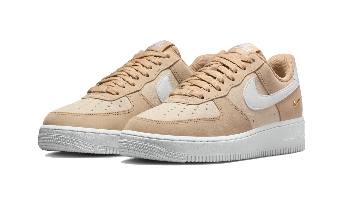 Nike Air Force 1 Low '07 SE Linen Sand Drift Metallic Gold Mini Swoosh