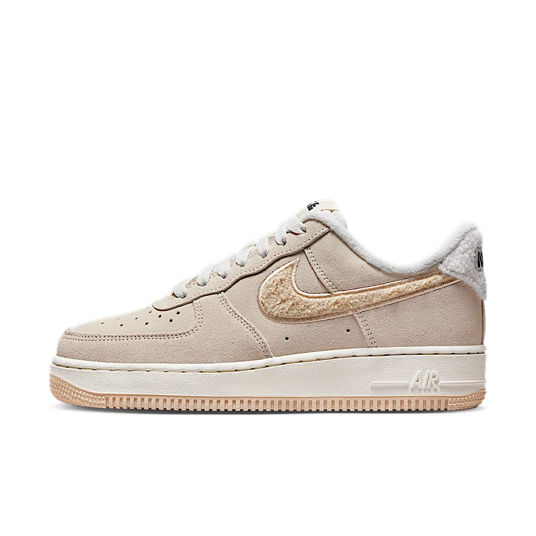 Nike Air Force 1 Low '07 SE Sanddrift Gum Fleece, Phantom/Black/White/Sanddrift (DQ7583-001)