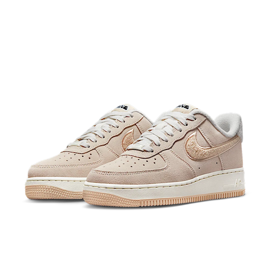 Nike Air Force 1 Low '07 SE Sanddrift Gum Fleece, Phantom/Black/White/Sanddrift (DQ7583-001)