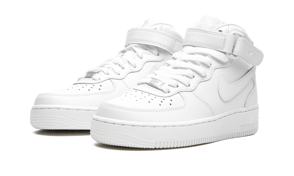 Nike Air Force 1 Mid Triple White