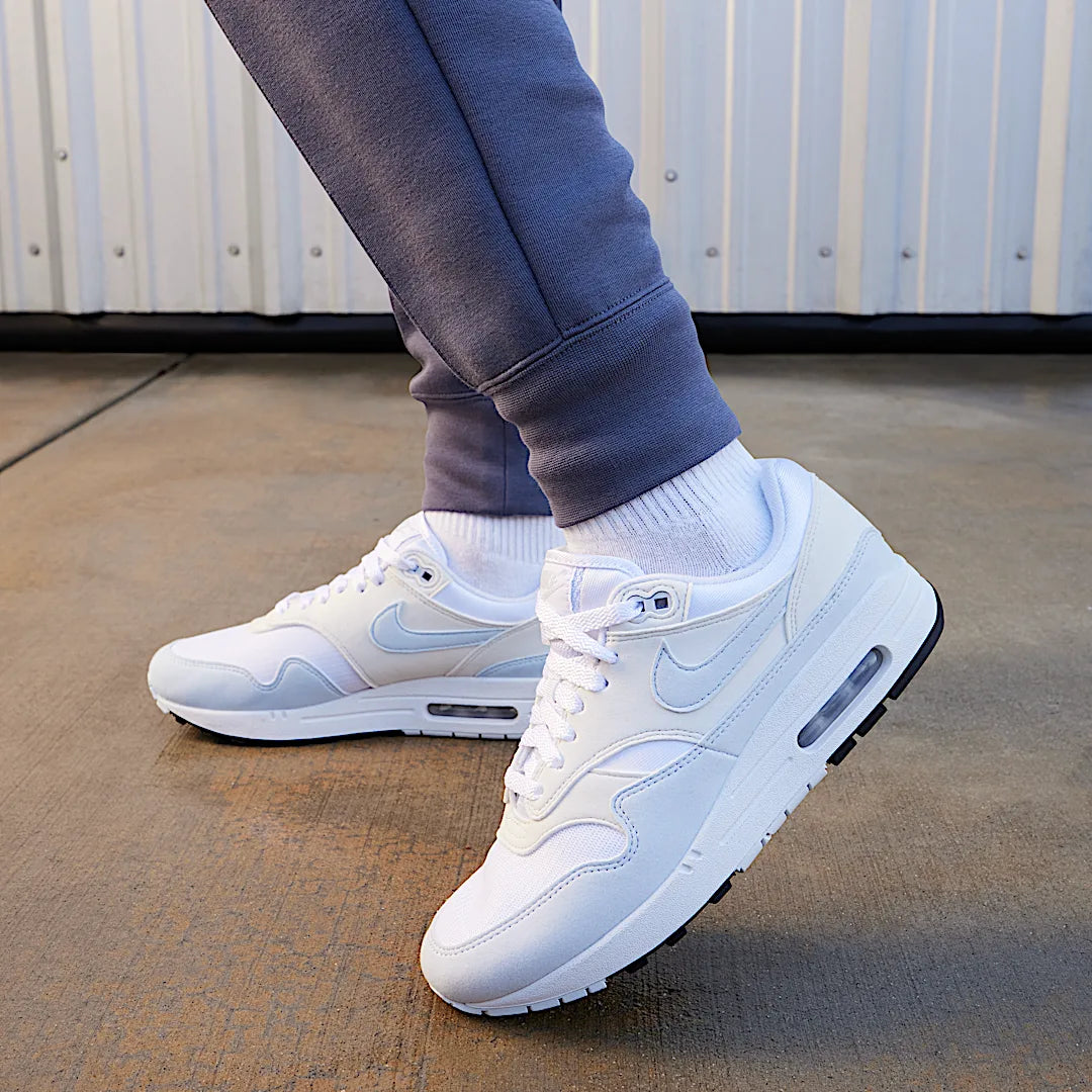 Nike Air Max 1 Football Grey, White / Football Grey / Platinum Tint / Black (DZ2628-105)