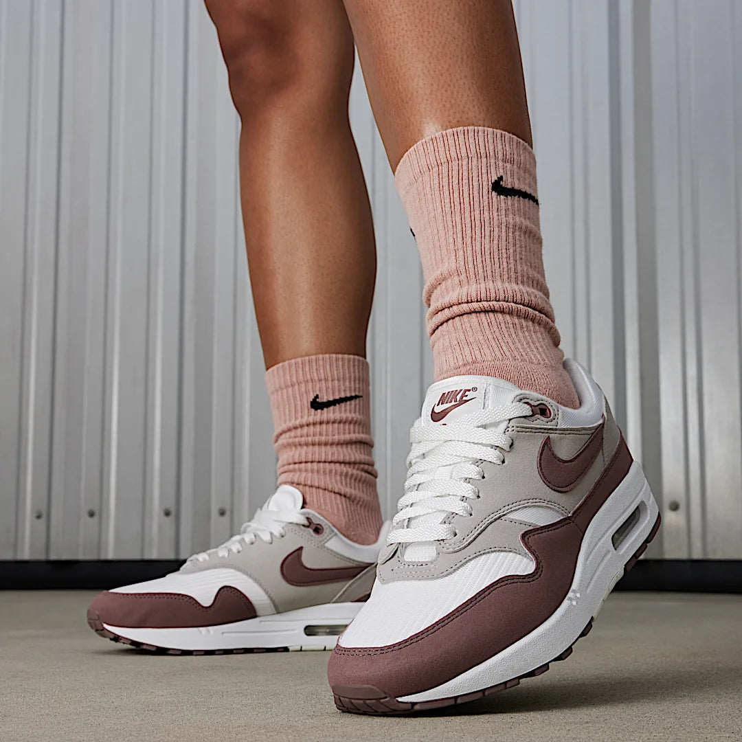 Nike Air Max 1 '87 Smokey Mauve, Summit White/Smokey Mauve/Light Iron Ore (DZ2628-104)