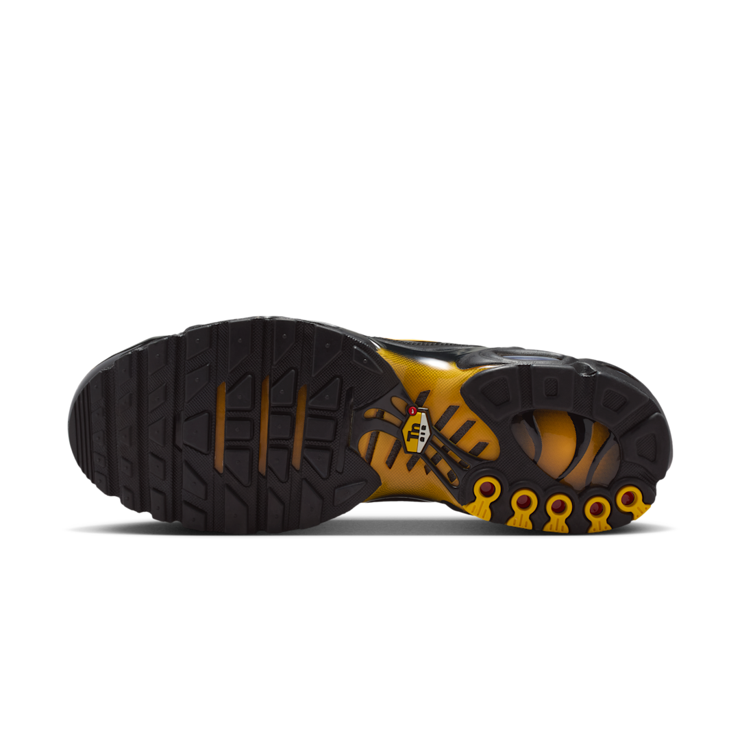 Nike Air Max Plus Premium Black Laser Orange - Sneak