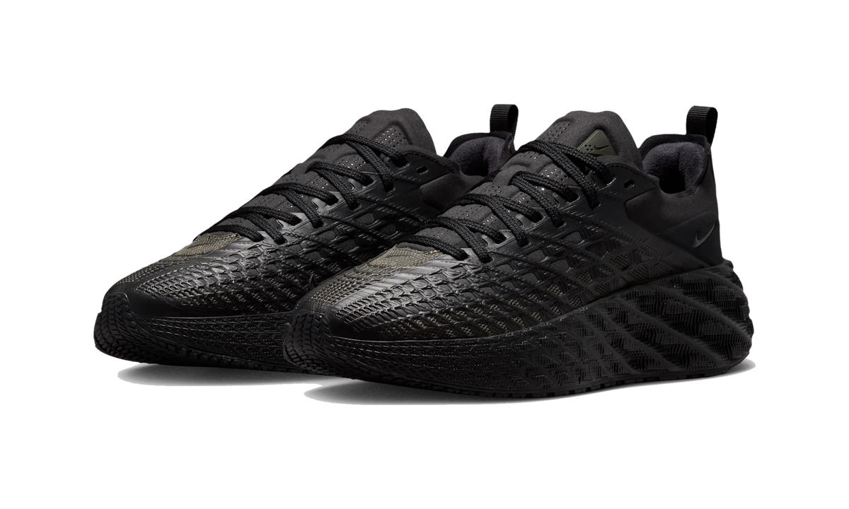 Nike Ava Edge Black Newsprint