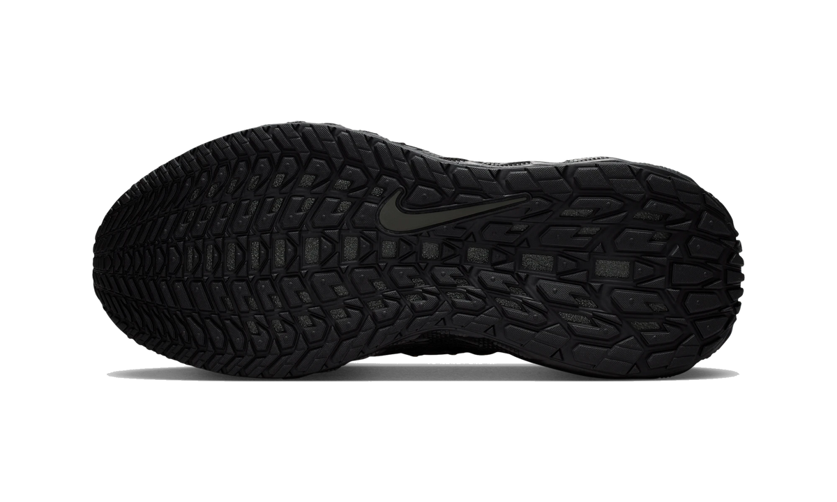 Nike Ava Edge Black Newsprint