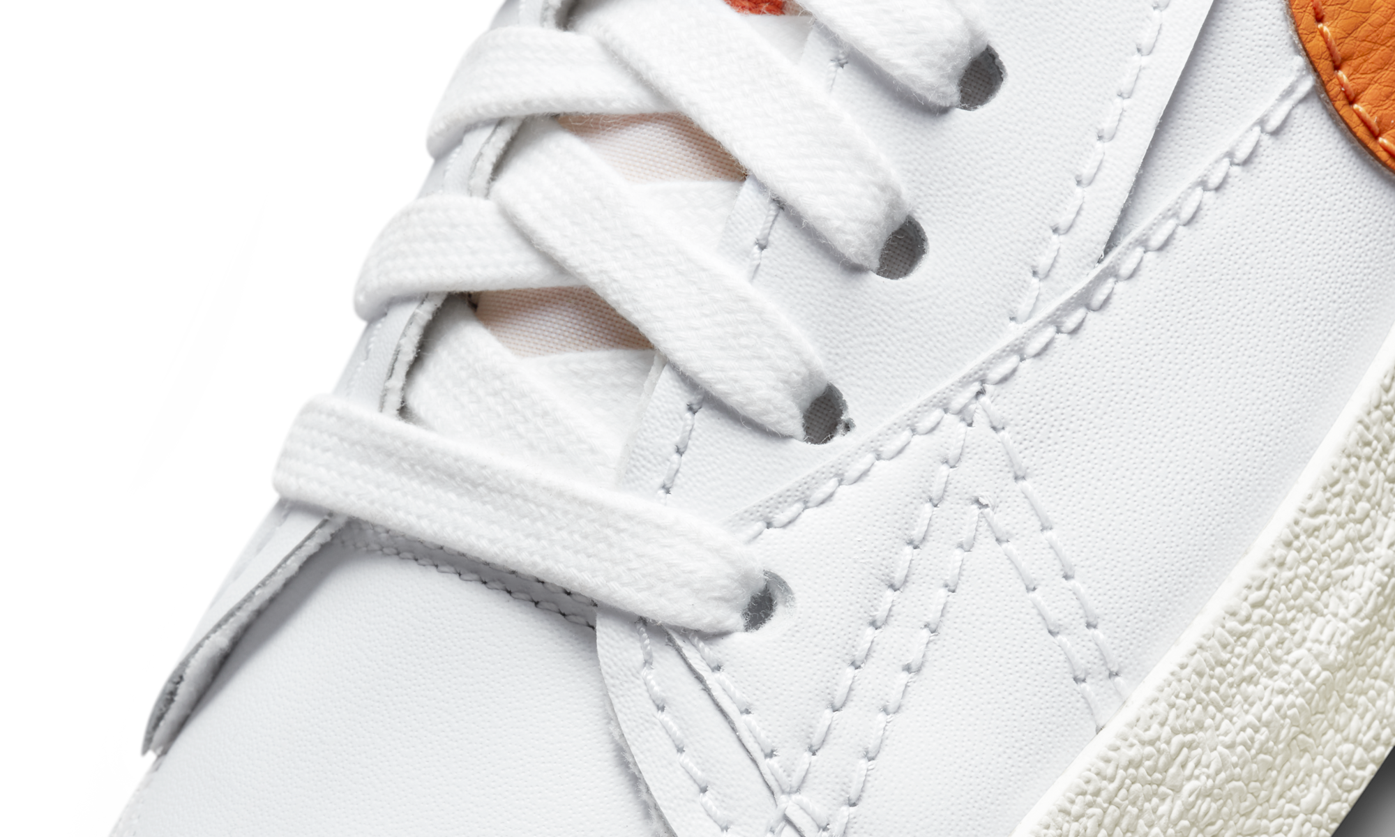 Nike Blazer Low 77 Jumbo White Alpha Orange Sail