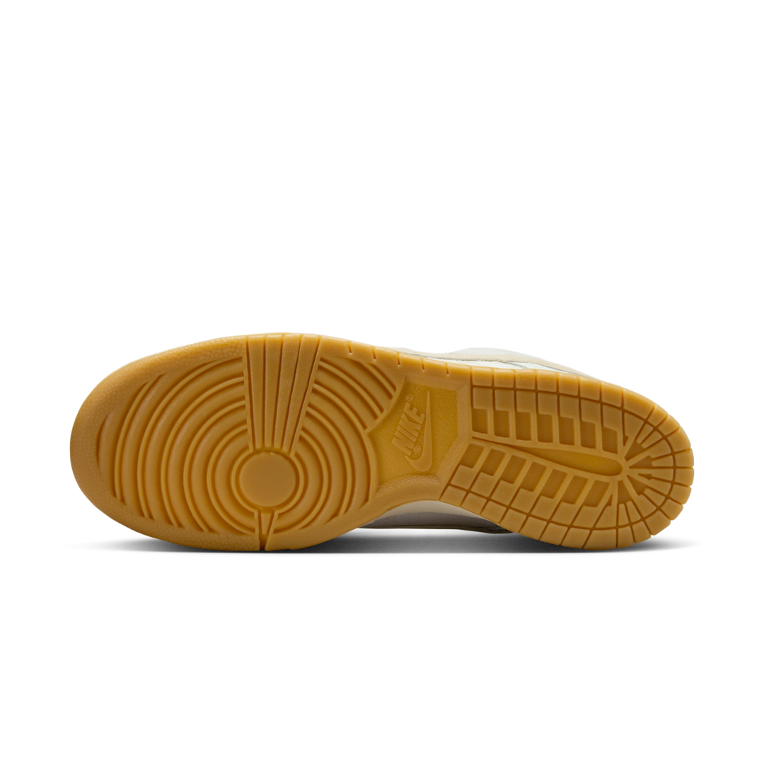 Nike Dunk Low Retro QS Tokyo City Edition, Light Bone/Muslin/Phantom/Coconut Milk/Gum Yellow (IB2259-001)